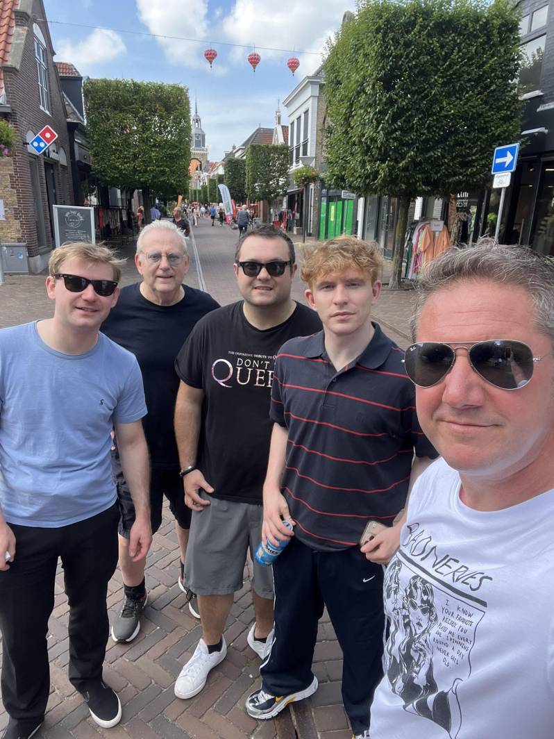 Don't Stop Queen Now (United Kingdom)